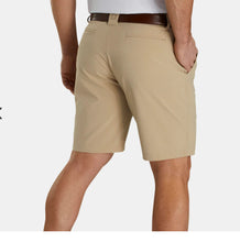 Load image into Gallery viewer, FOOTJOY Performance Lightweight Short
